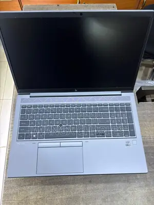 Laptop HP ZBook Firefly 15 G7 16GB Intel Core i7 SSD 256GB