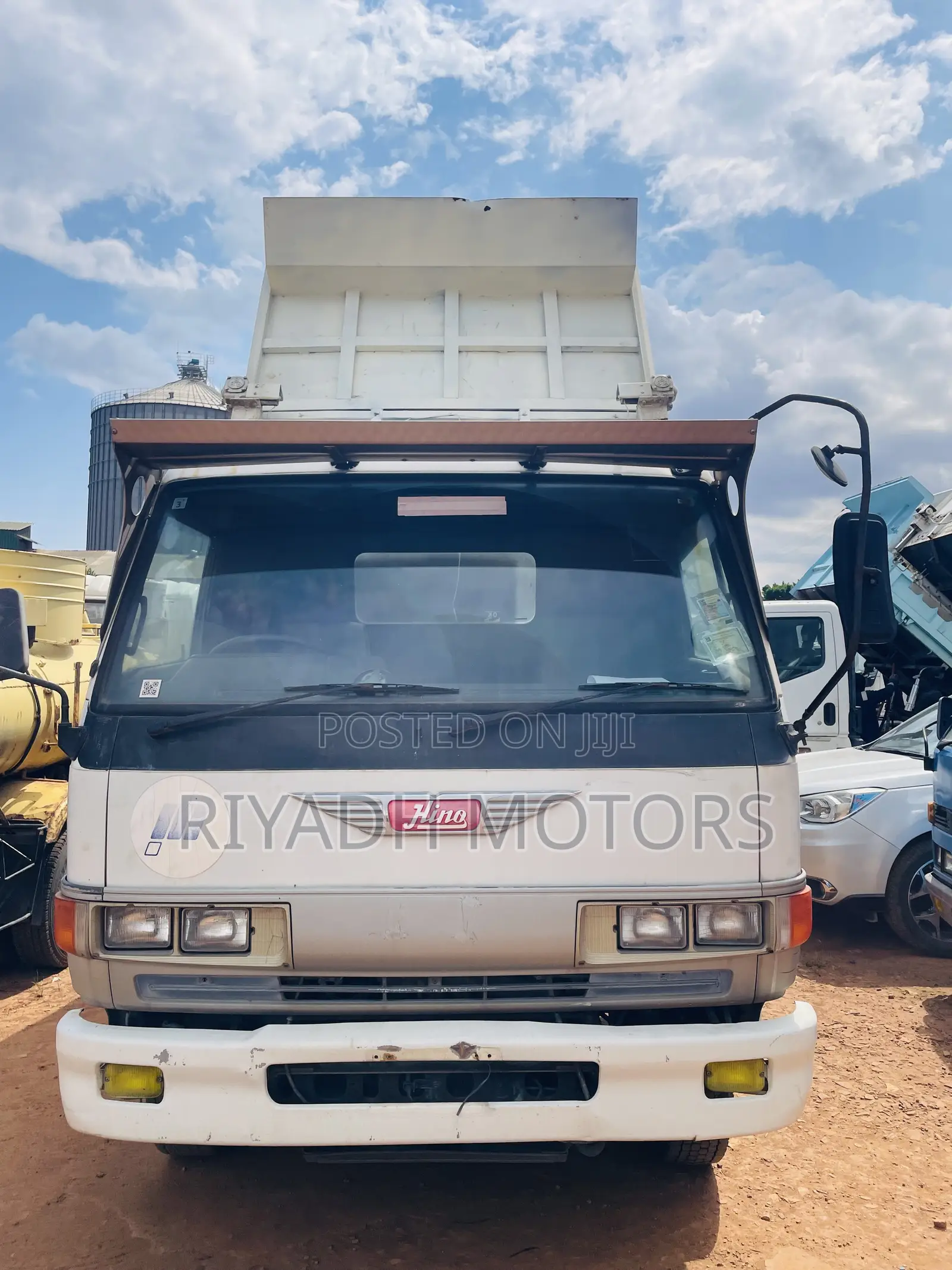 Hino Tipper H07D Engine Clean Piece Deposit 60m and Start Working