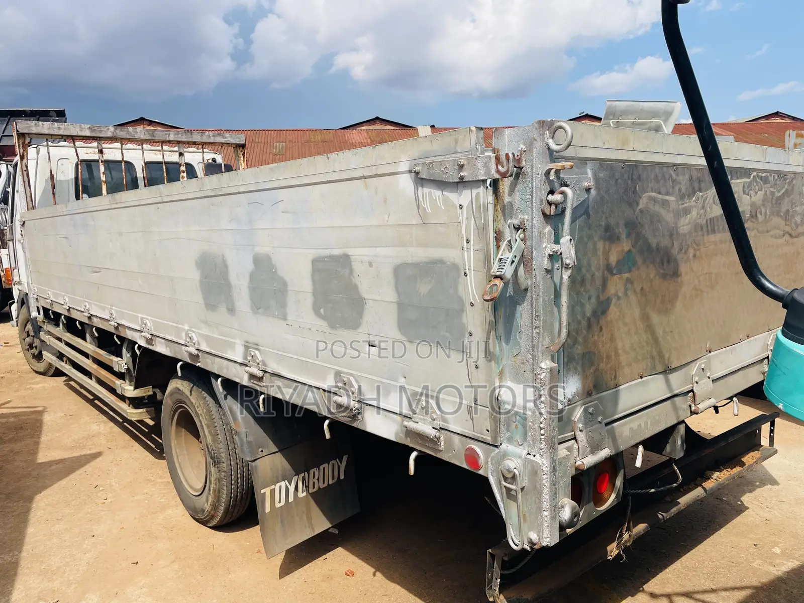 Isuzu Forward Truck