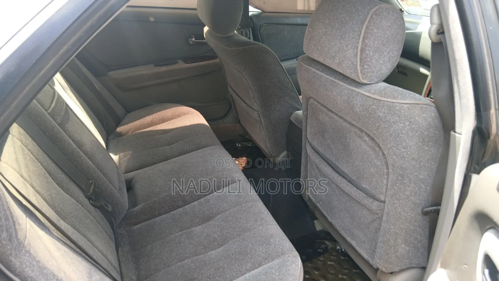 Toyota Mark II 2002 White