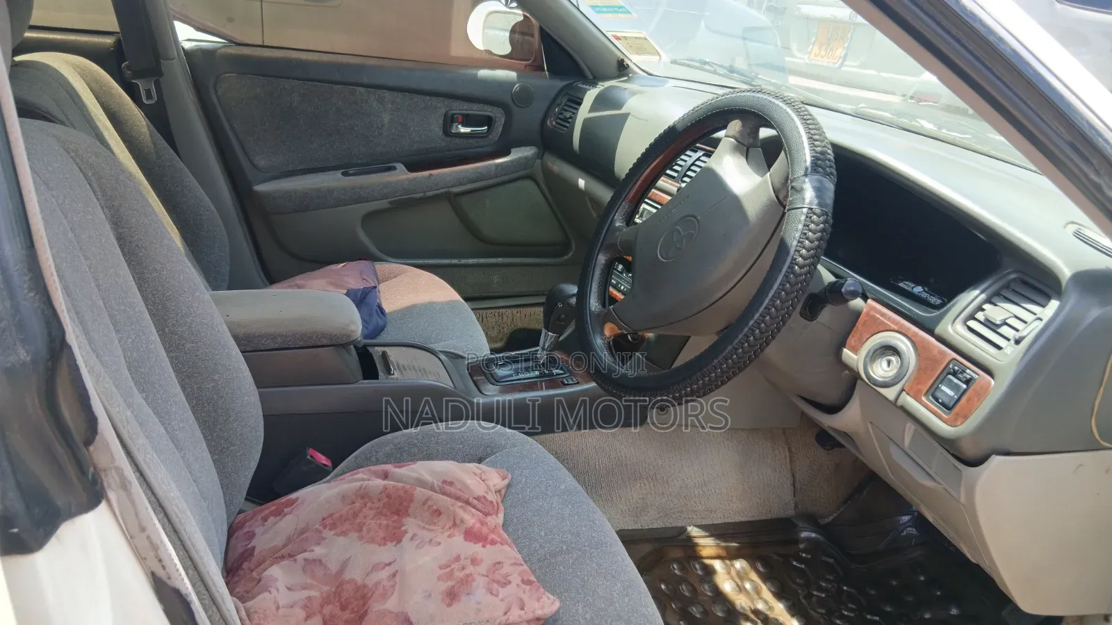 Toyota Mark II 2002 White