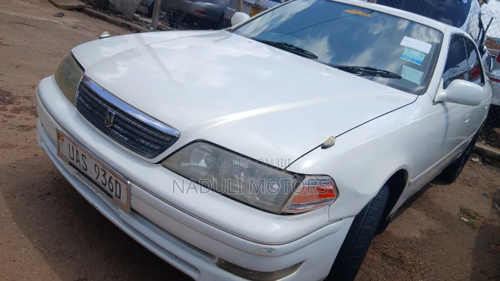 Toyota Mark II 2002 White
