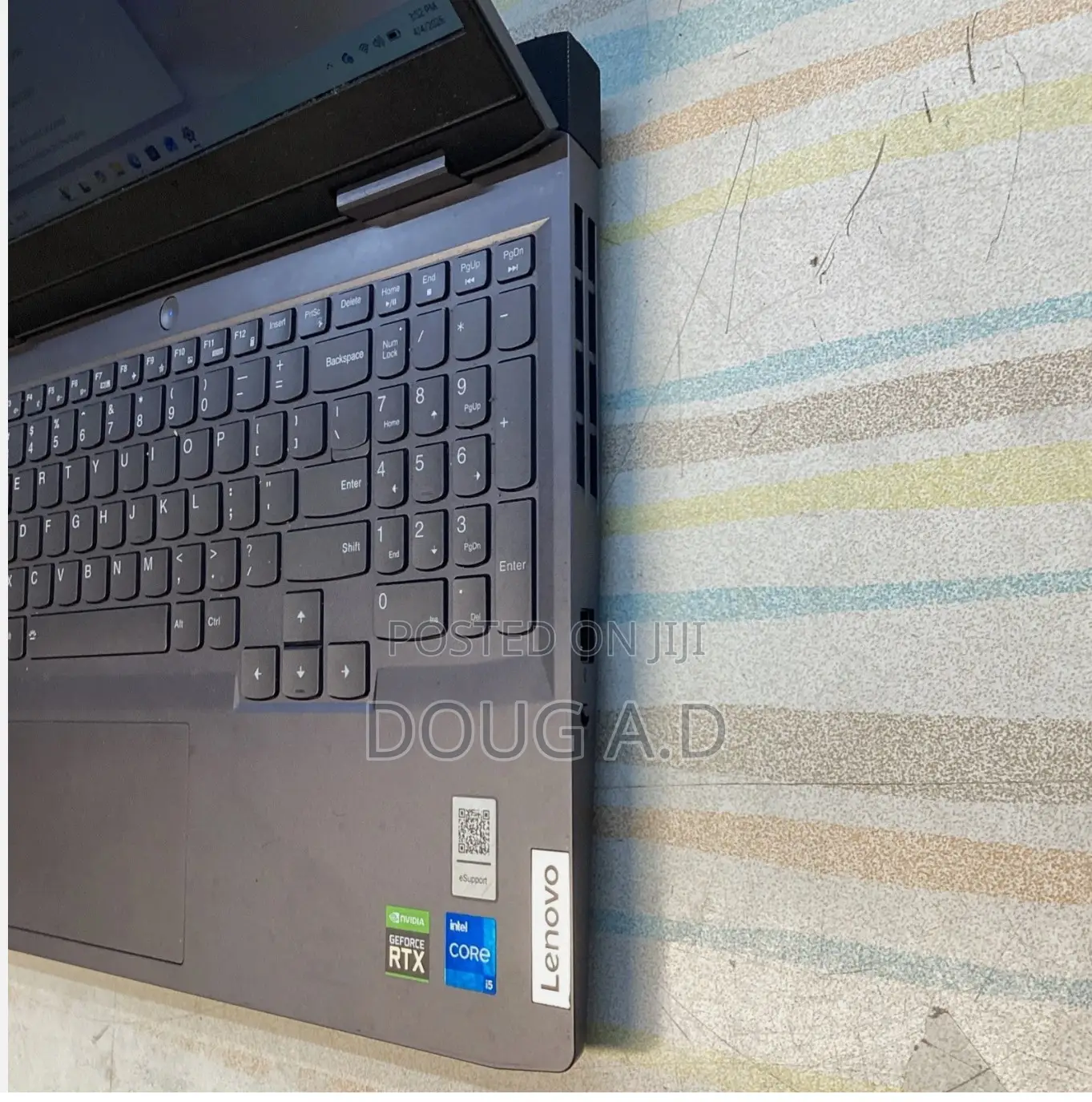 Laptop Lenovo LOQ 15IRH8 16GB Intel Core i5 SSD 1T