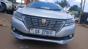 Toyota Premio 2017 Silver
