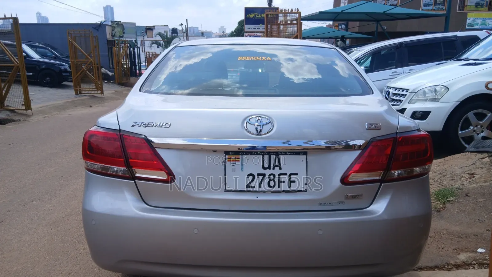 Toyota Premio 2017 Silver