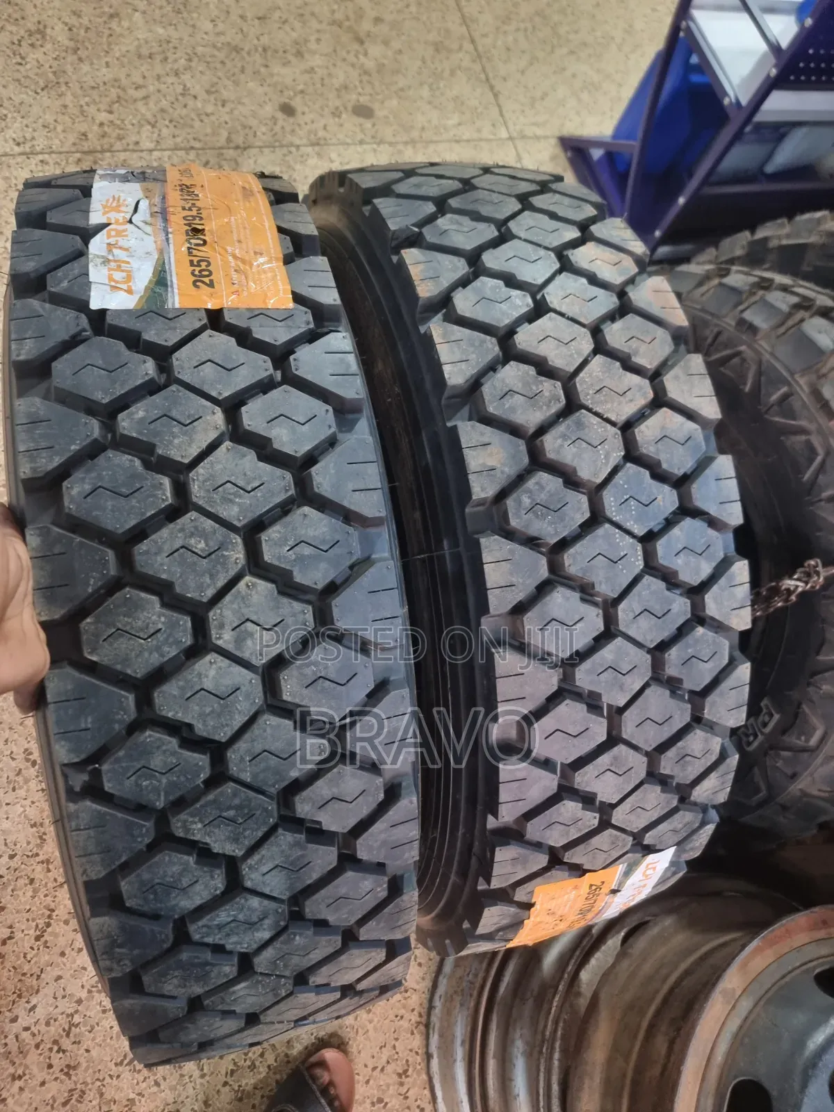 265/70r19.5 Mud Grip Tyres for Fuso, Tata