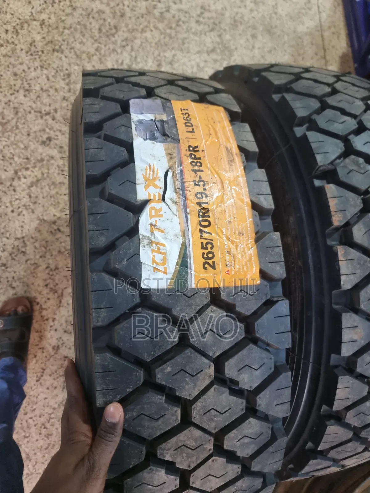 265/70r19.5 Mud Grip Tyres for Fuso, Tata
