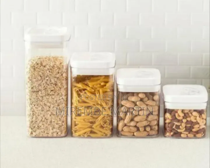 Premium Airtight Food Storage Container With Easy-Pour Lid, 2.8 Litres