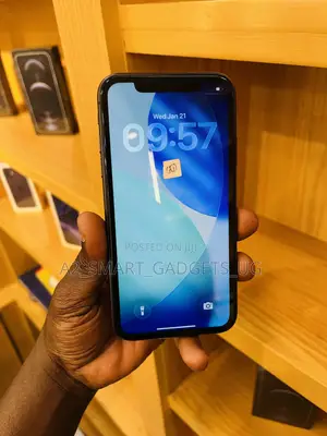 Apple iPhone 11 64 GB Black