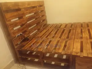 Pallet Bed
