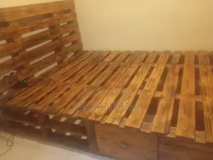 Pallet Bed