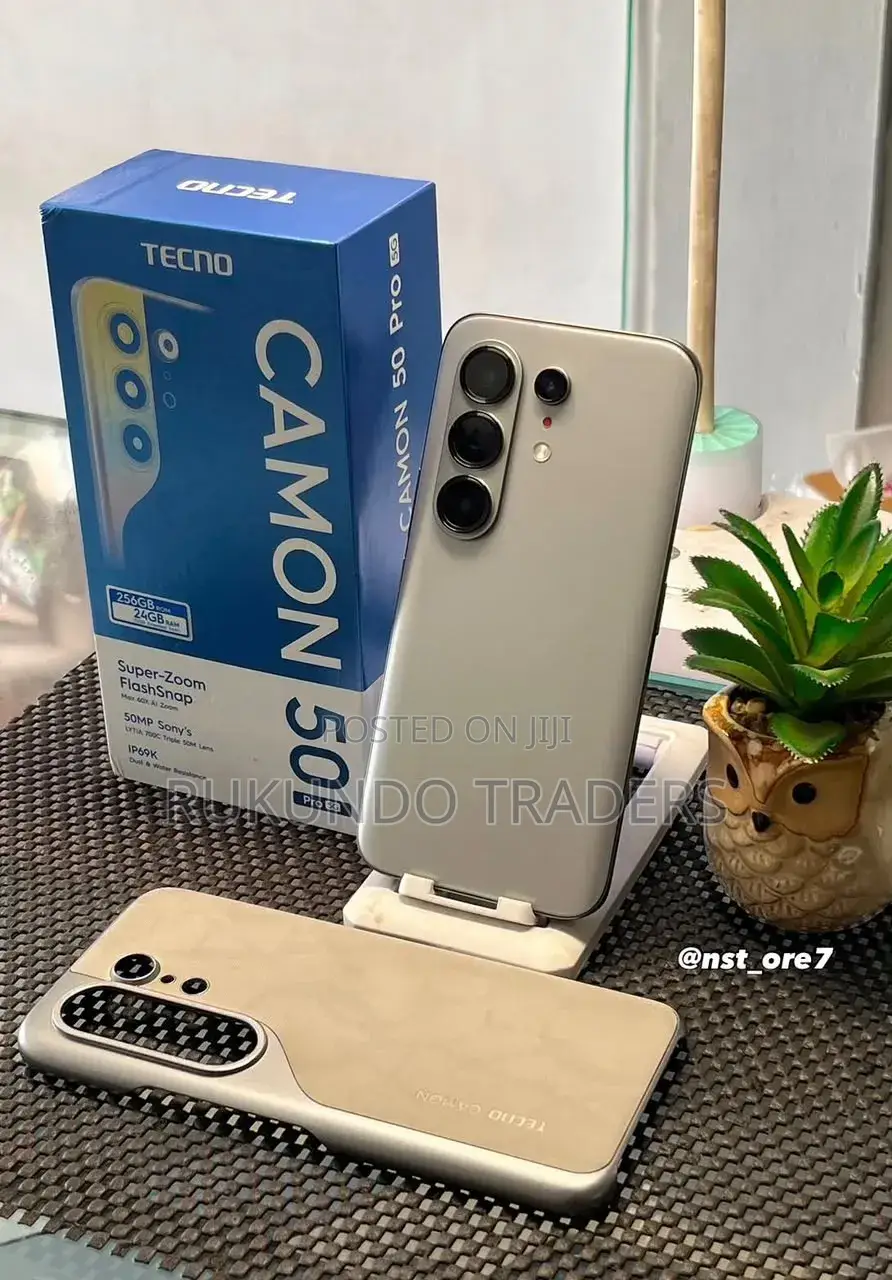 New Tecno Camon 50 Pro 256 GB Silver