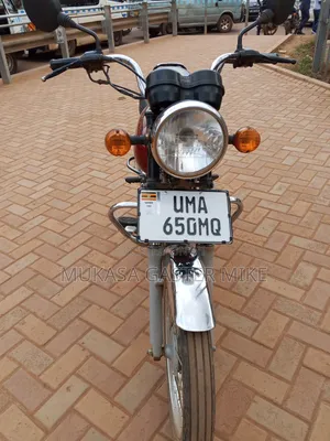 Bajaj Boxer 2025 Red
