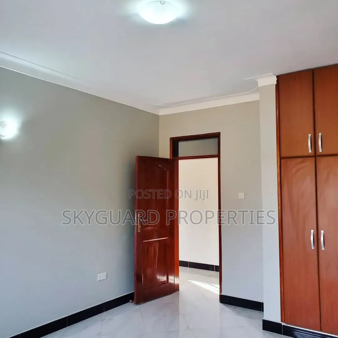 1bdrm Apartment in Muyenga, Central Division for rent