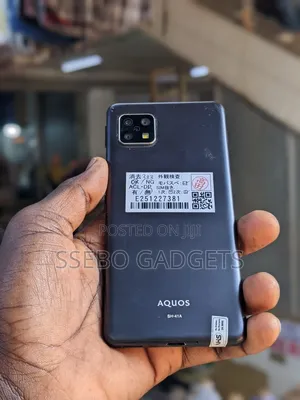 Sharp Aquos Zero 5G Basic 64 GB Black