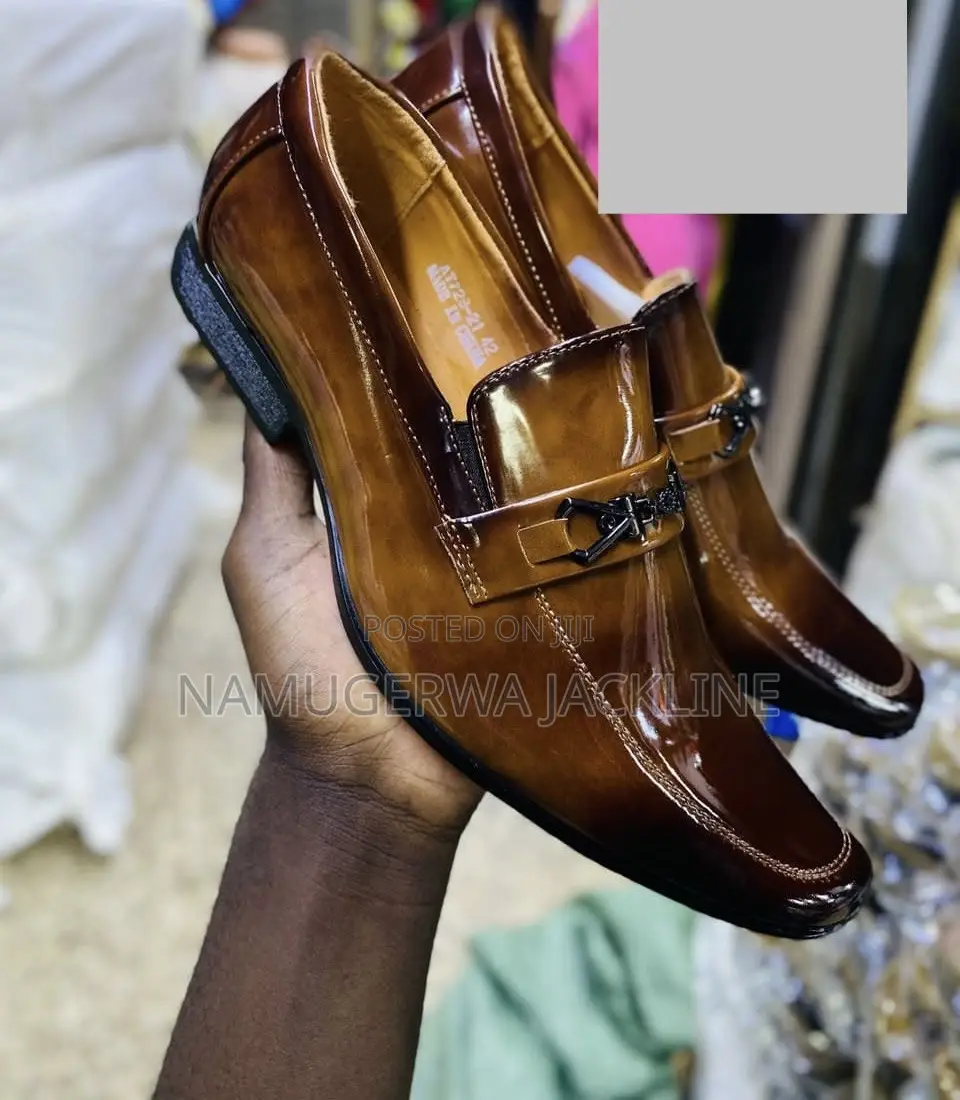 Men's Official Brown Shiny Loafers With Chain