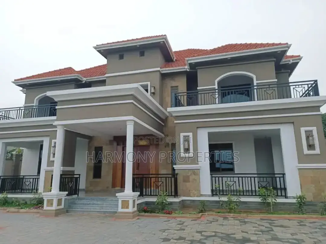6bdrm Mansion in Lubowa, Central Division for rent