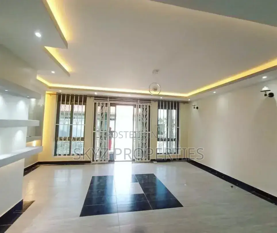 6bdrm Mansion in Lubowa, Central Division for rent
