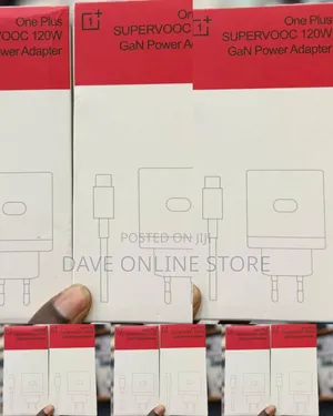 OnePlus SuperVOOC 120W GaN Power Adapter