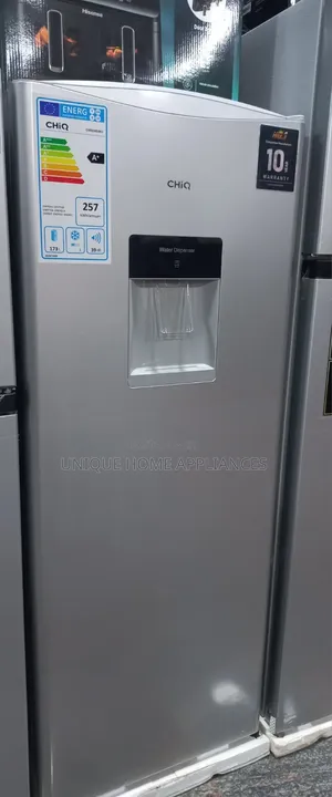 Chiq 230L Refrigerator
