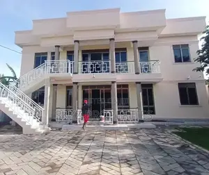 3bdrm Apartment in Muyenga Bukasa, Central Division for rent