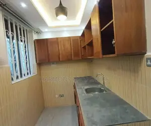 3bdrm Apartment in Muyenga Bukasa, Central Division for rent