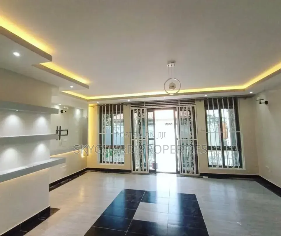 3bdrm Apartment in Muyenga Bukasa, Central Division for rent