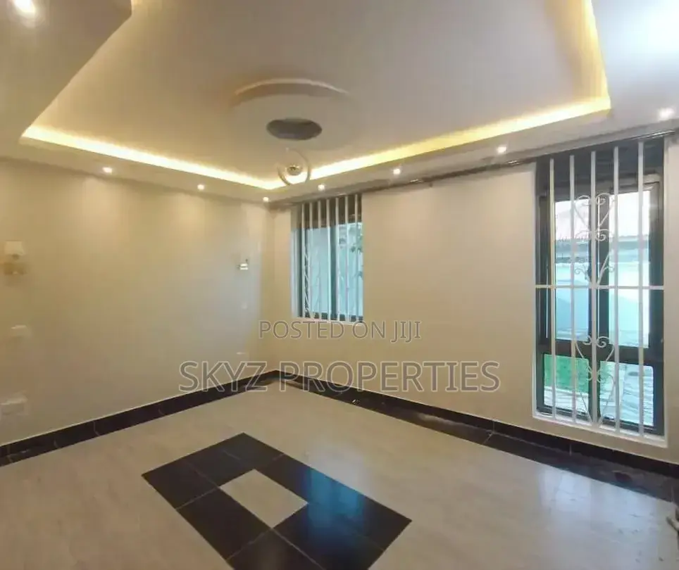 3bdrm Apartment in Muyenga Bukasa, Central Division for rent