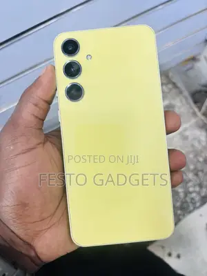 New Samsung Galaxy A55 128 GB Gold
