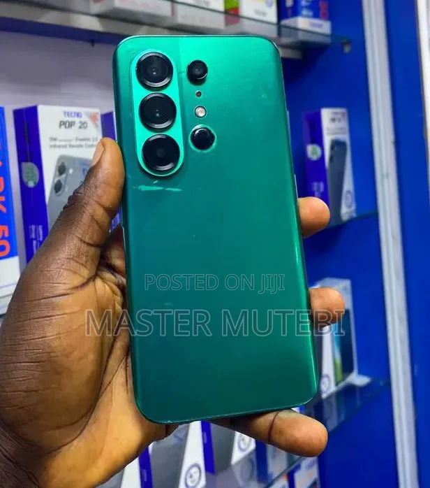 New Tecno Camon 50 Pro 256 GB Green