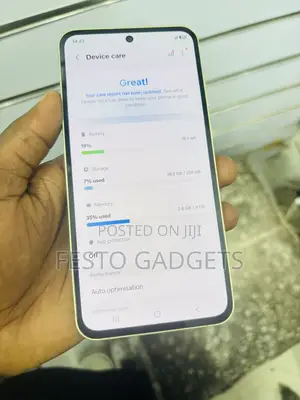 New Samsung Galaxy A55 128 GB Gold