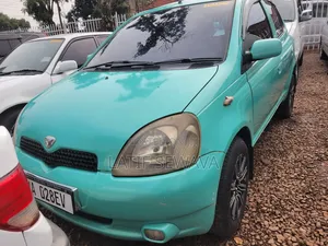 Toyota Vitz 1.3 FWD 3dr 2000 Blue