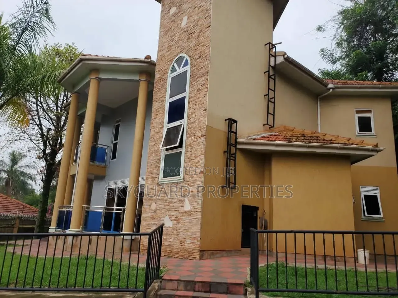 5bdrm House in Nsambya, Central Division for rent