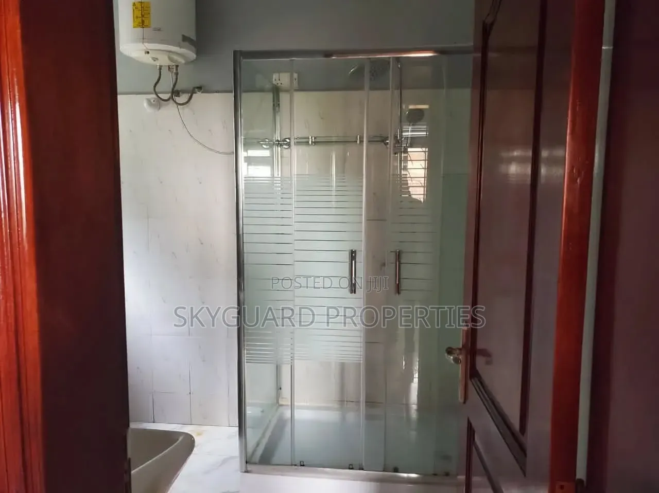 5bdrm House in Nsambya, Central Division for rent