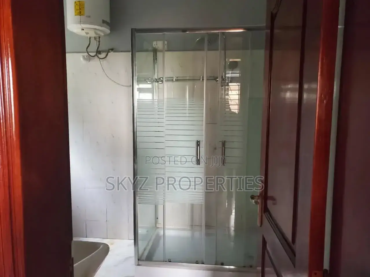 5bdrm House in Nsambya, Central Division for rent