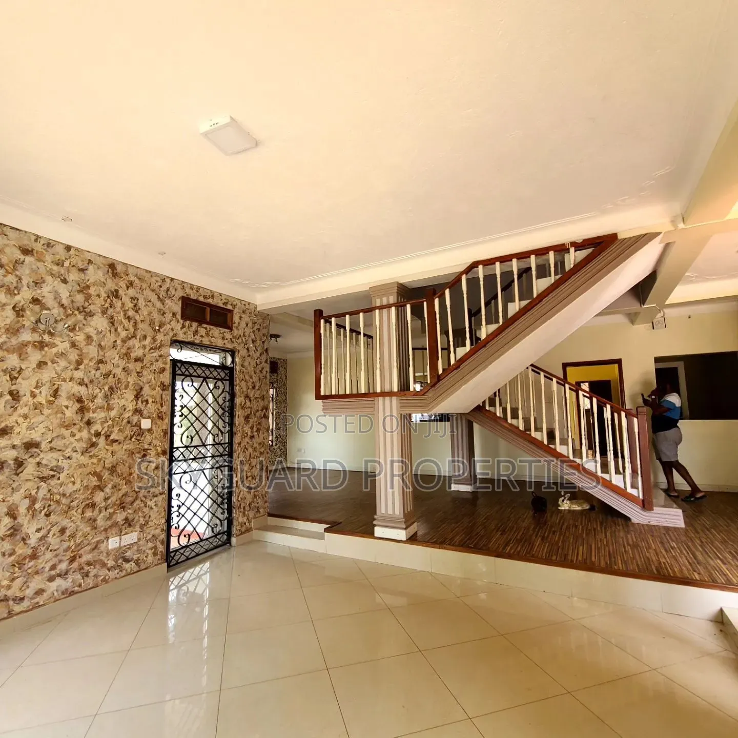 5bdrm House in Nsambya, Central Division for rent