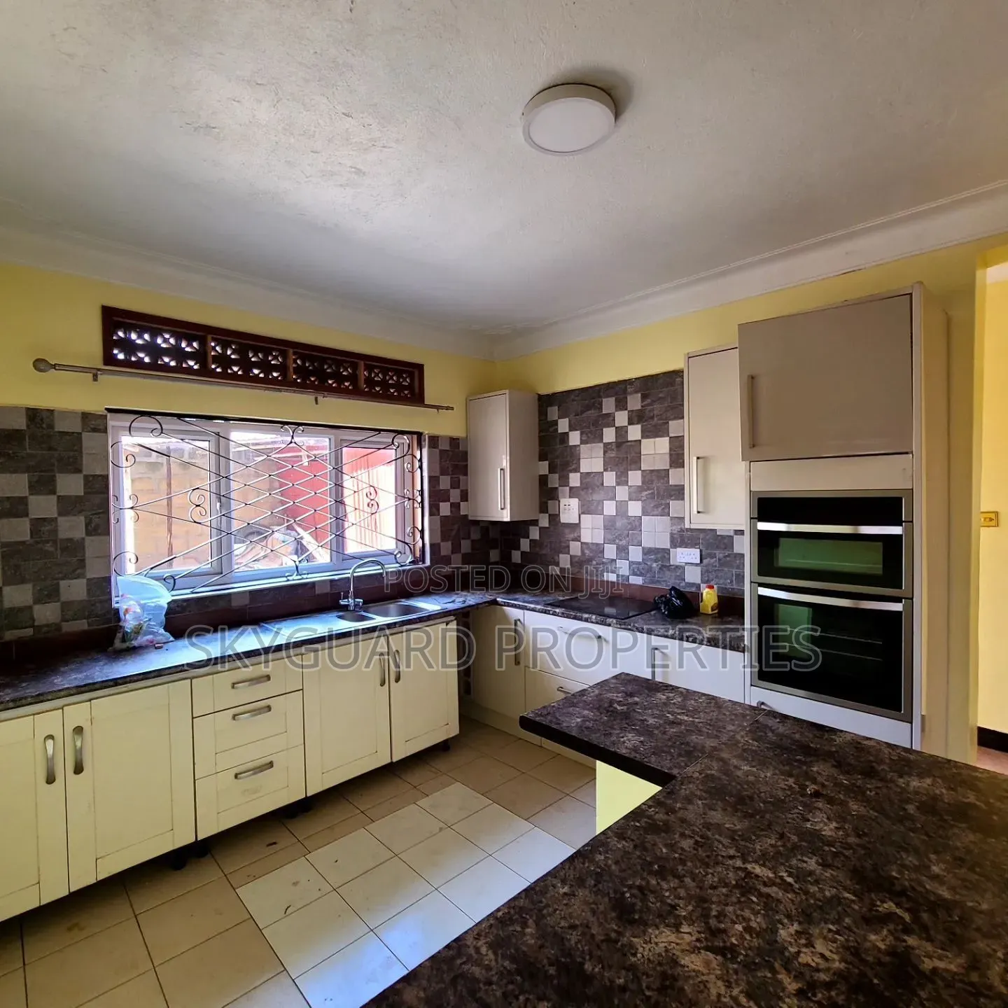 5bdrm House in Ntinda, Central Division for rent