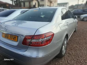 Mercedes-Benz C200 2011 Silver