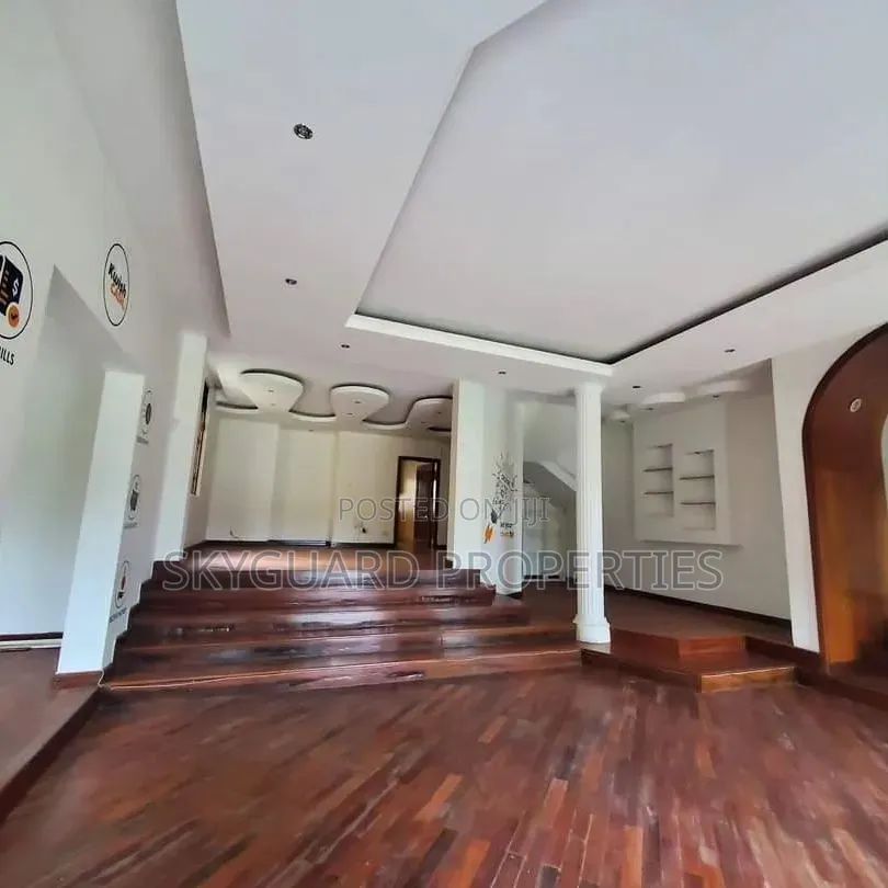 6bdrm Mansion in Naguru, Central Division for rent