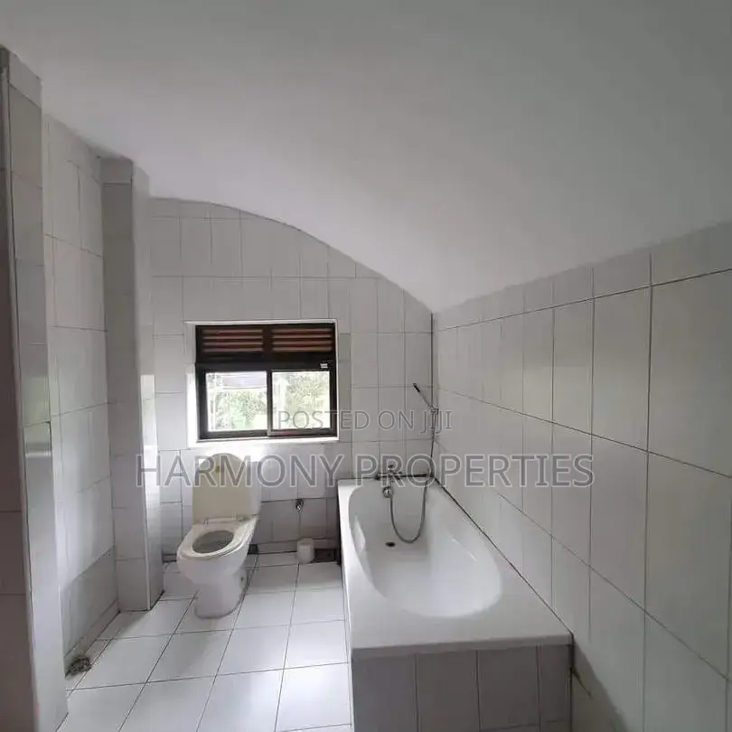 6bdrm Mansion in Naguru, Central Division for rent