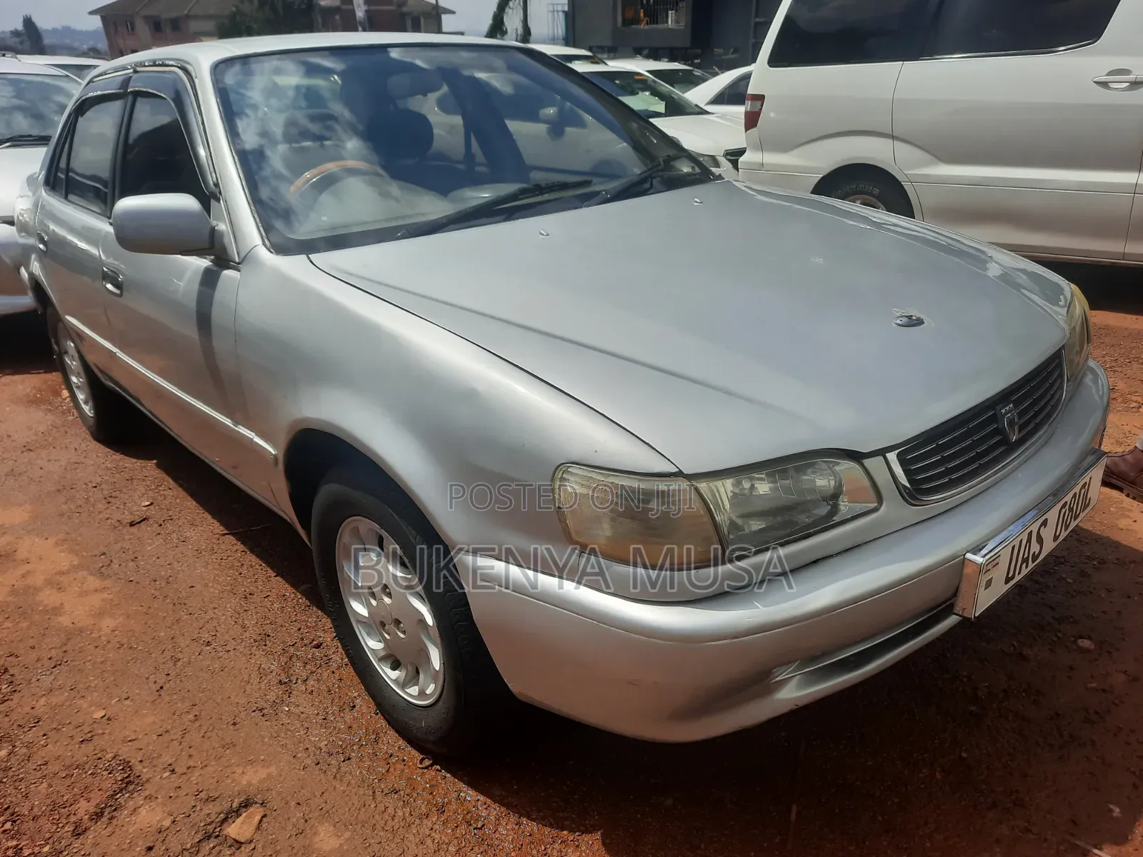 Toyota Corolla 1999 Silver