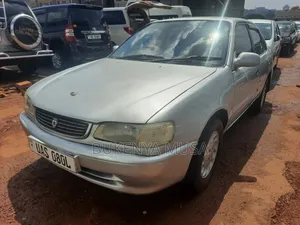 Toyota Corolla 1999 Silver