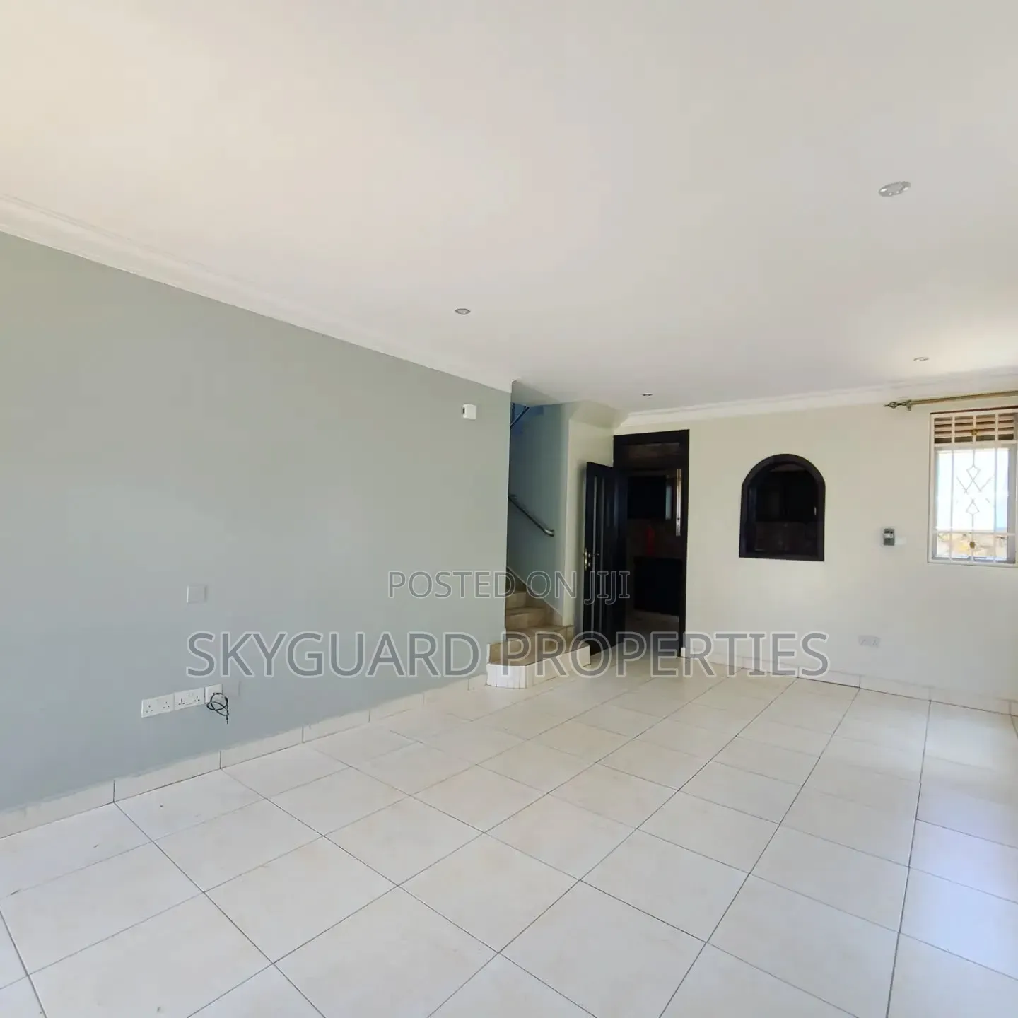 4bdrm Villa in Muyenga, Central Division for rent