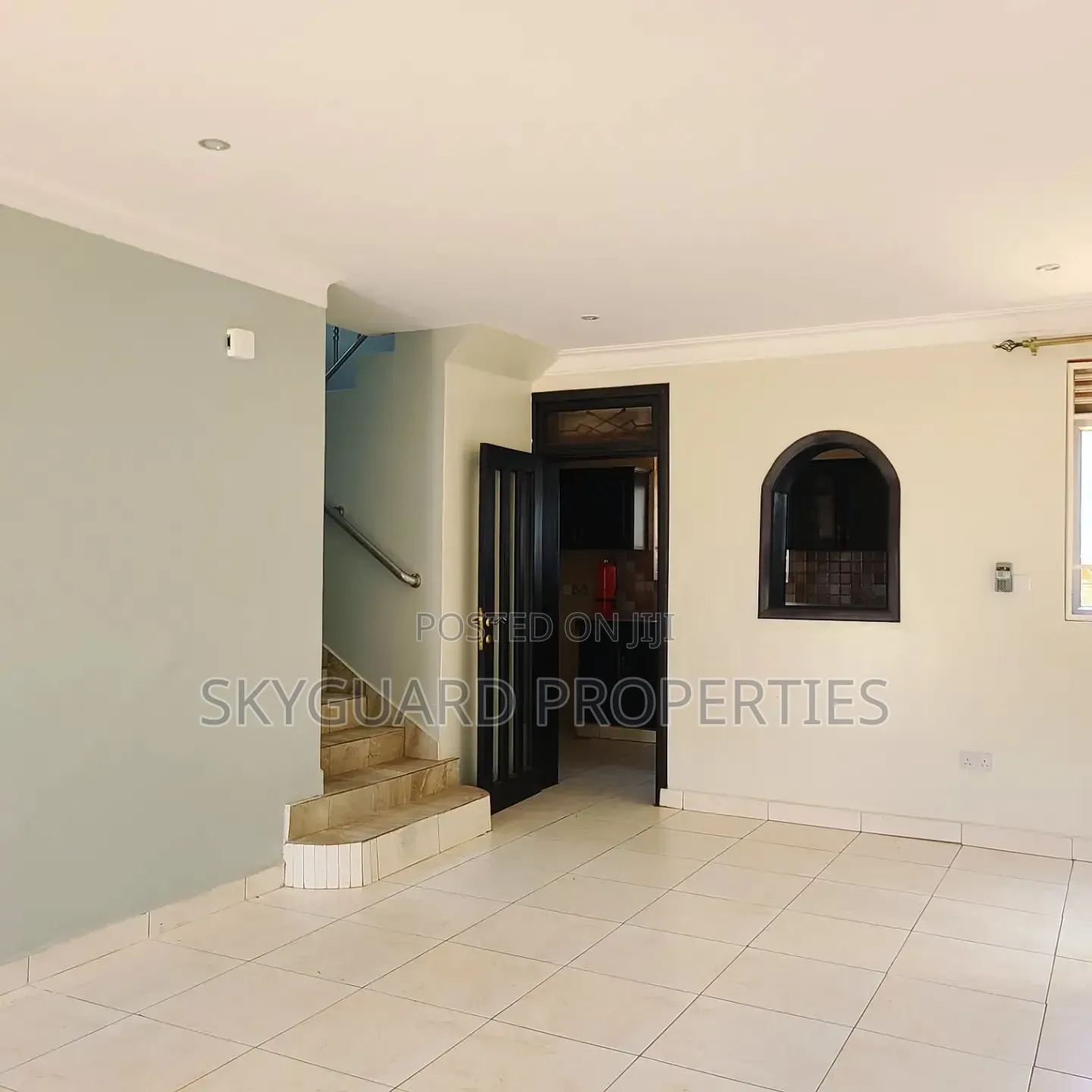 4bdrm Villa in Muyenga, Central Division for rent