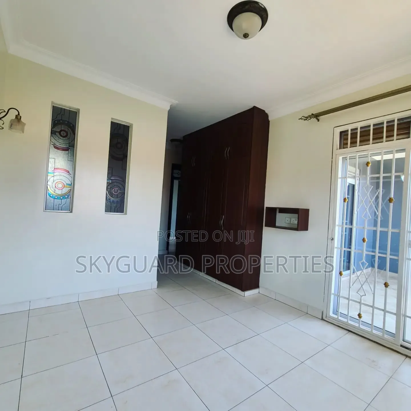 4bdrm Villa in Muyenga, Central Division for rent