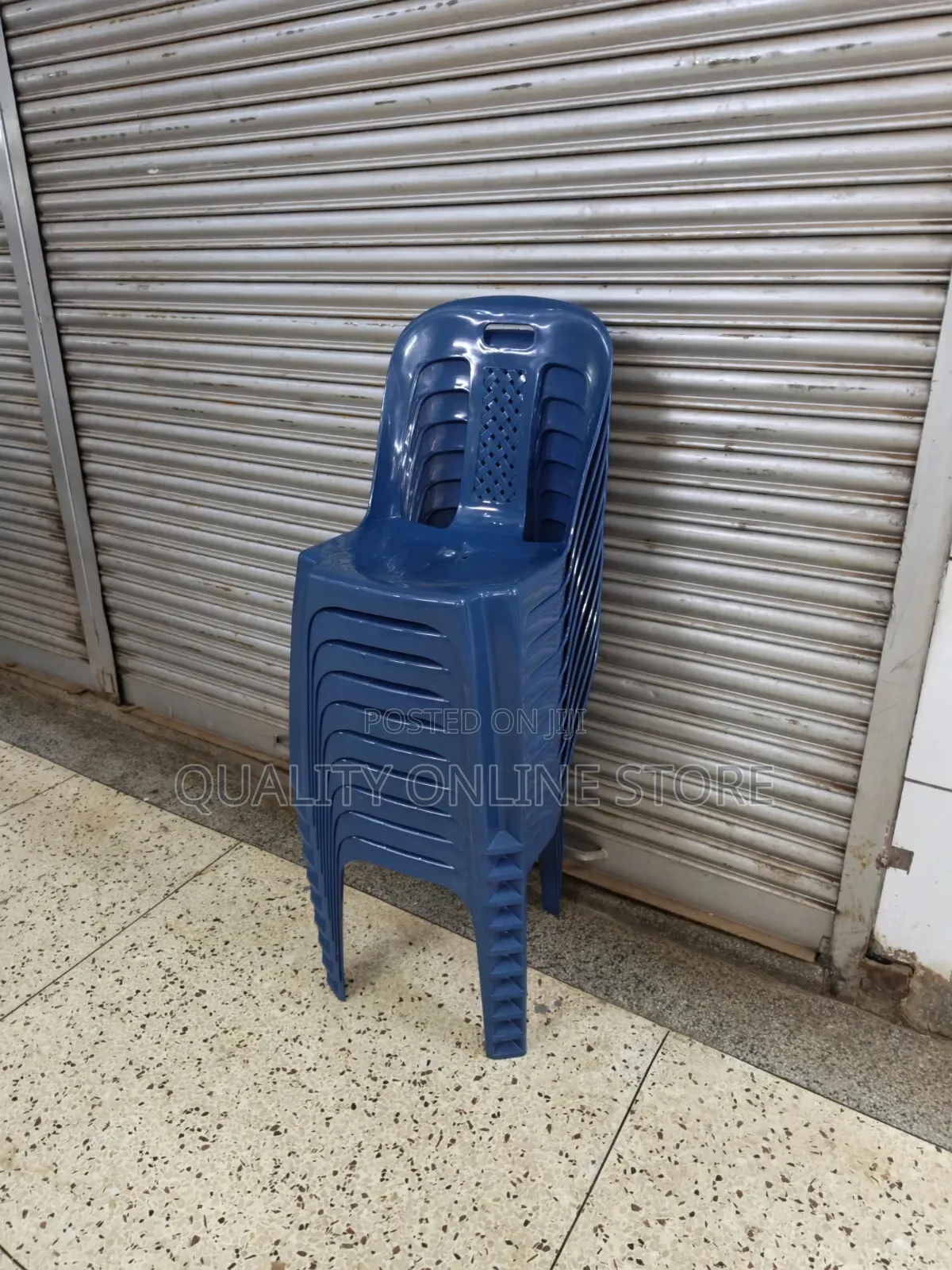 Absorbed Plastic Chairs Plastic Chairs