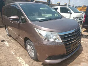 Toyota Noah 2014 Brown
