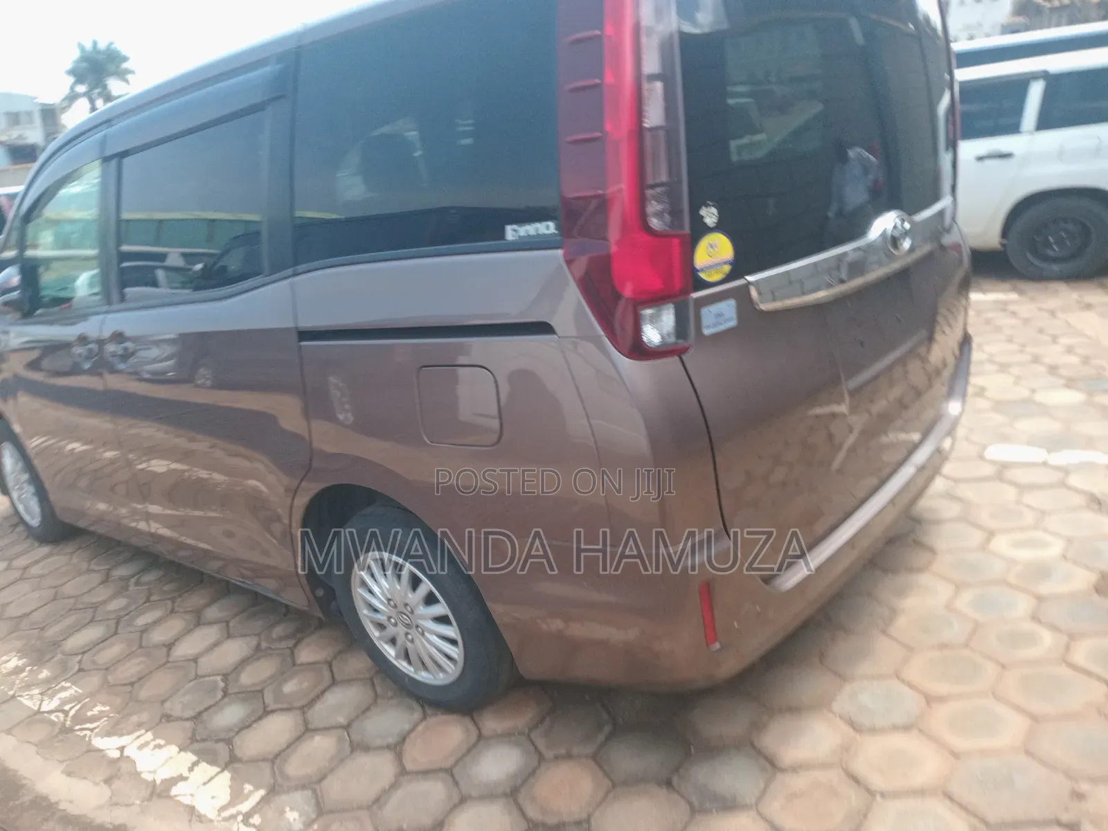 Toyota Noah 2014 Brown