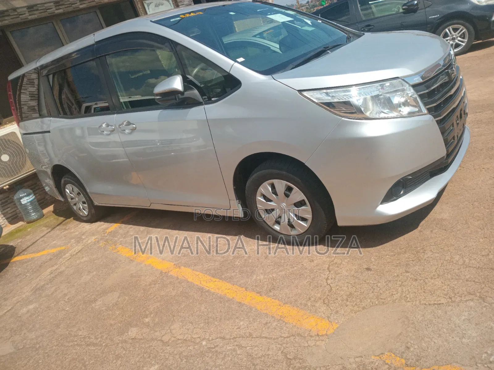 Toyota Noah 2015 Silver