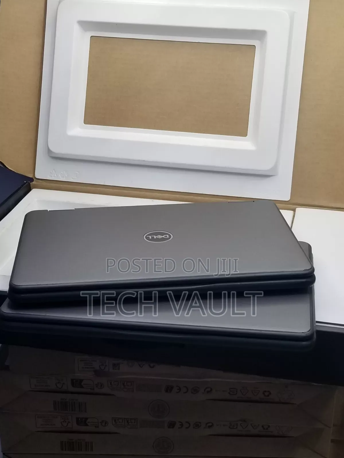 New Laptop Dell Latitude 3190 2-in-1 8GB Intel Celeron SSD 128GB